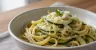 Linguine com abobrinha e limão-siciliano
